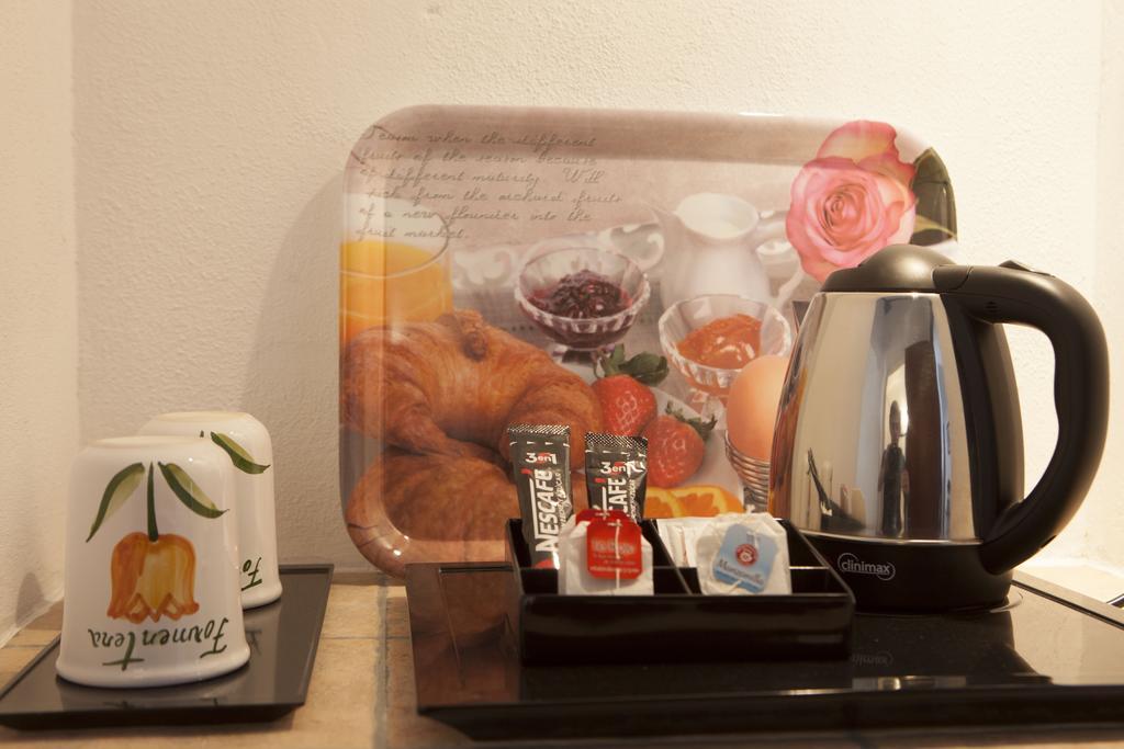 ホテル オスタル アレマニア エス・プホルス 部屋 写真